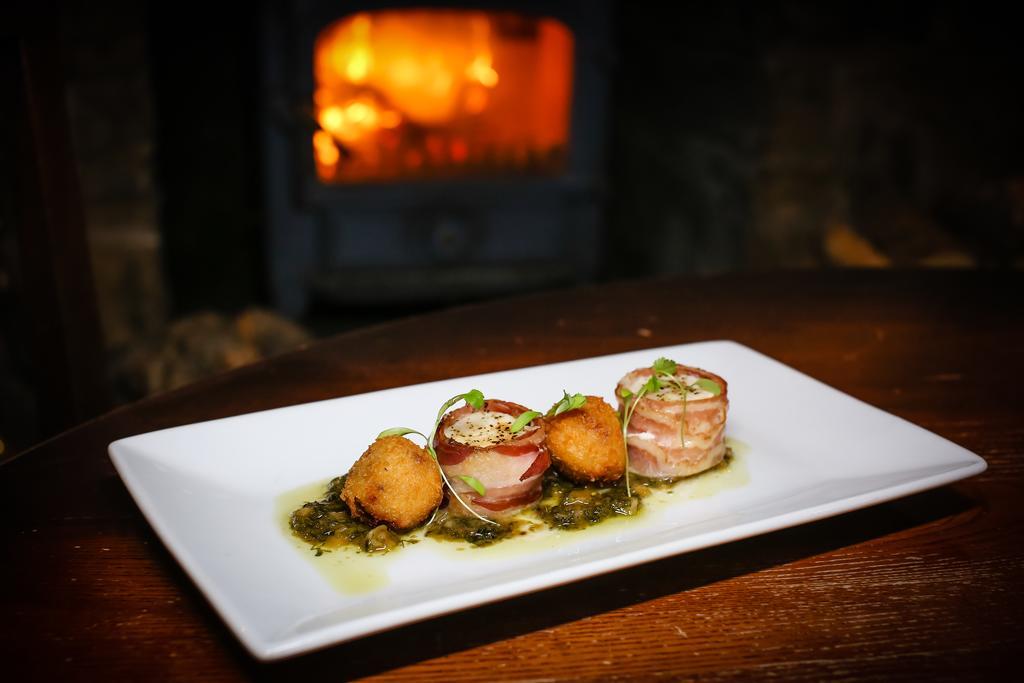 The Plough Inn & Restaurant Congleton Exteriör bild
