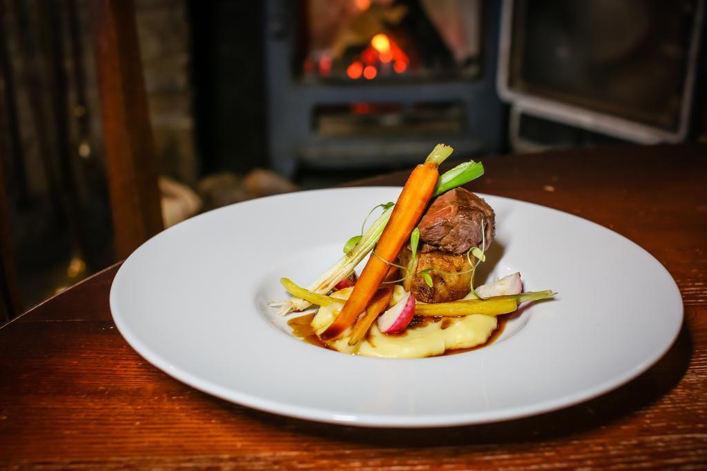 The Plough Inn & Restaurant Congleton Exteriör bild